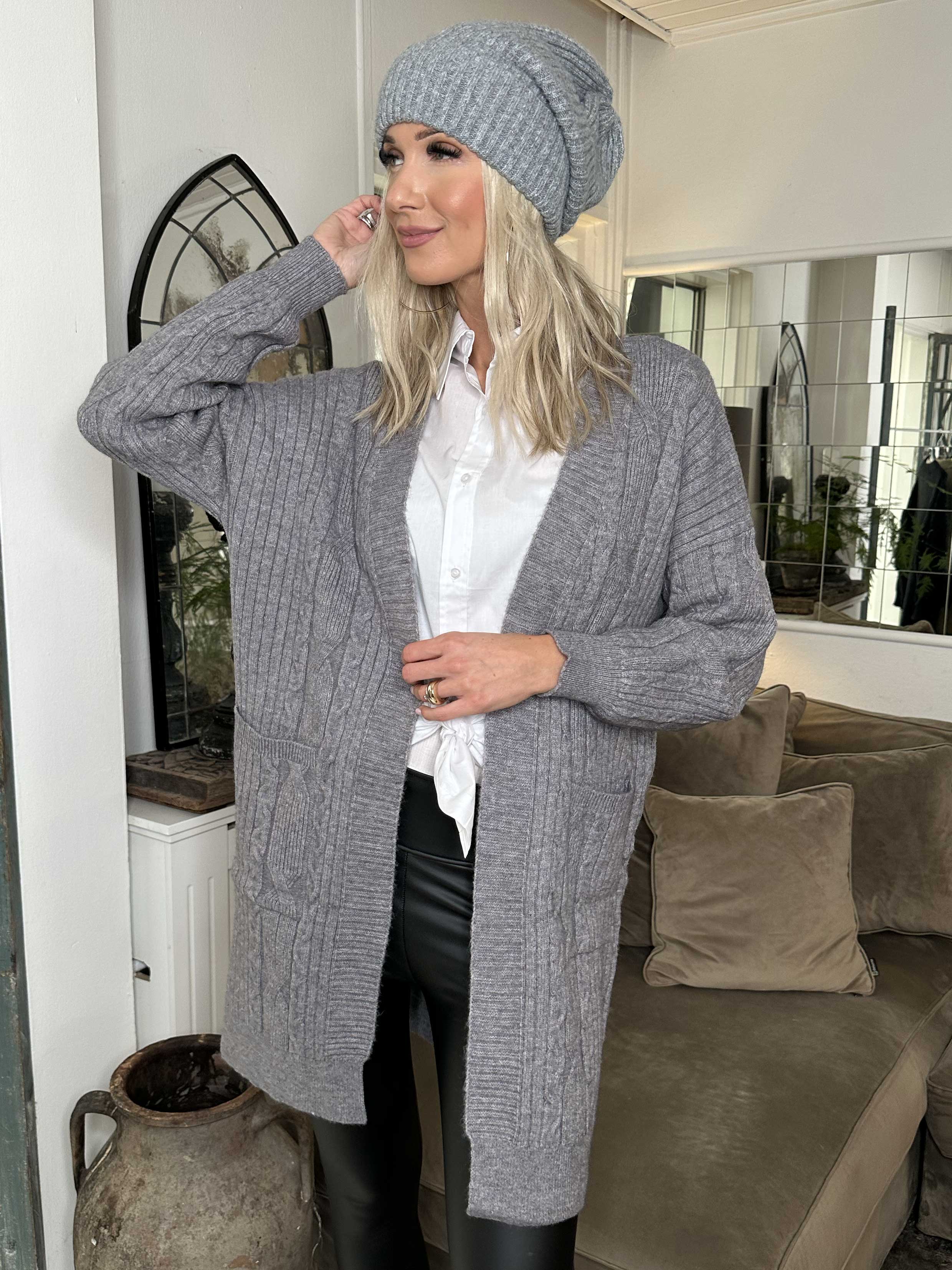 Valeria - Dejlig tyk strikcardigan med lommer